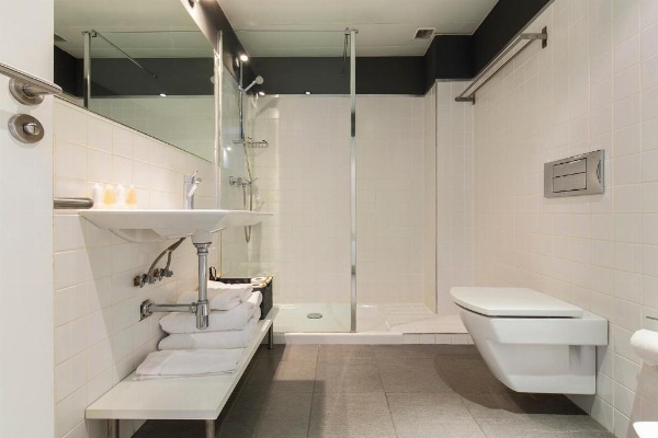 tuGuest Elvira Suites image 18