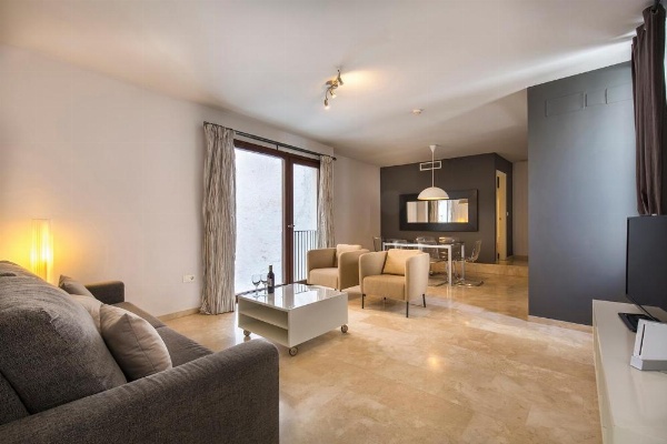 tuGuest Elvira Suites image 25