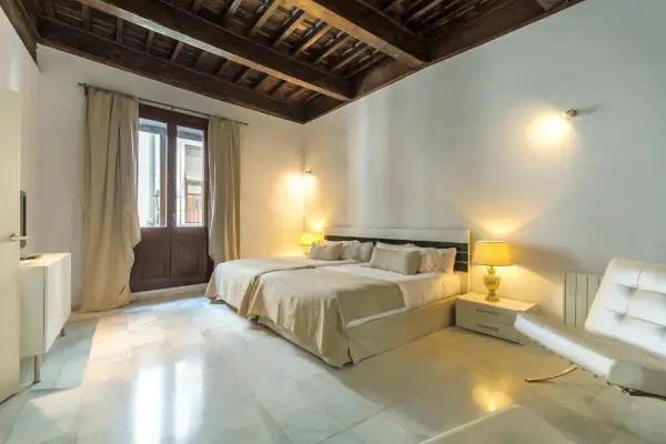 tuGuest Elvira Suites 10